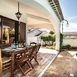 Libertos V4 - Vip By Interhome Vila *