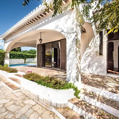 Libertos V4 - Vip By Interhome *